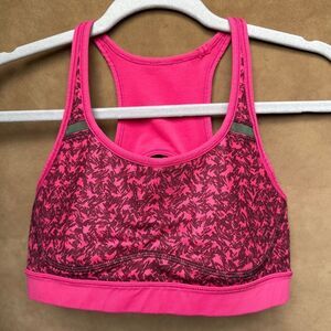 Lululemon pink bra size 6